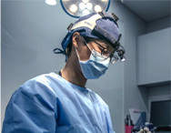 성형외과 전문의 수술 진행 이미지