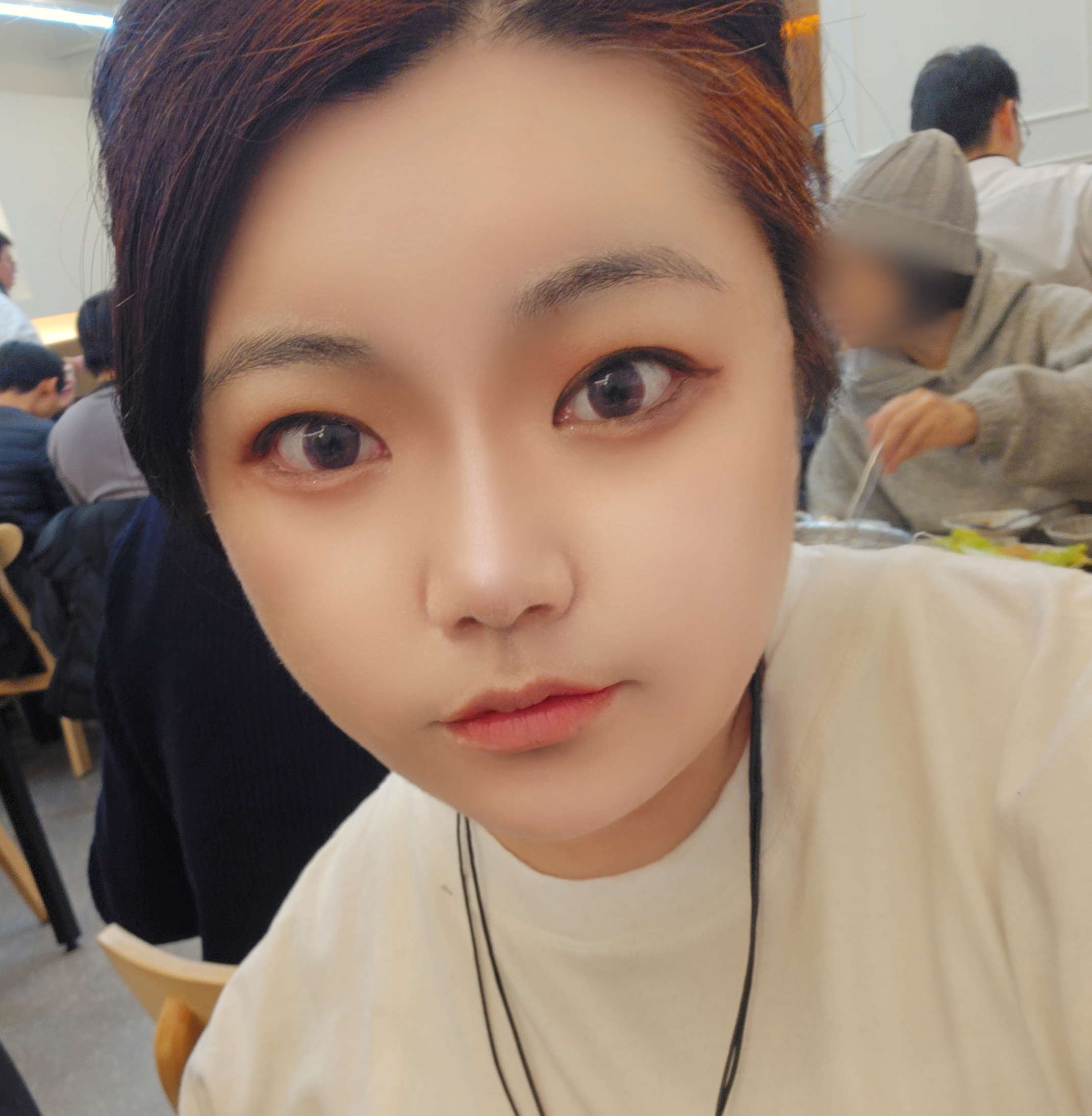 내시경이마거상술+절개쌍꺼풀한지 3개월차입니당